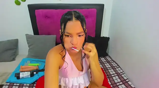 Snapshot of AlondraFoxx chatting on January 2025 02:44:02 AM AlondraFoxx online show from January 2025 02:44:02 AM