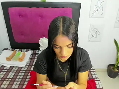 Snapshot of AlondraFoxx chatting on September 2025 02:55:01 AM AlondraFoxx online show from September 2025 02:55:01 AM