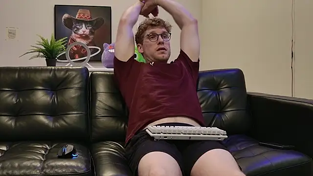 Snapshot of BlueEyedTallGuy94 chatting on September 2025 12:48:02 AM BlueEyedTallGuy94 online show from September 2025 12:48:02 AM