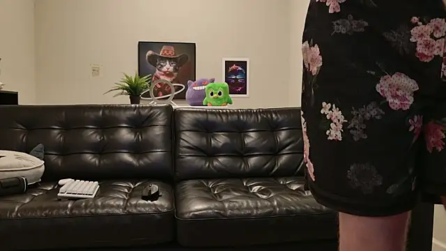 Snapshot of BlueEyedTallGuy94 chatting on October 2025 01:01:02 AM BlueEyedTallGuy94 online show from October 2025 01:01:02 AM