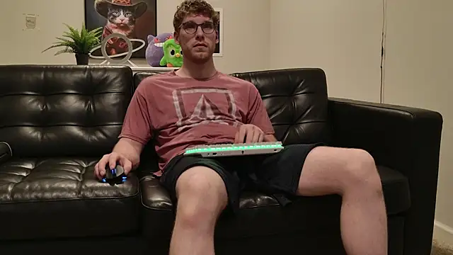 Snapshot of BlueEyedTallGuy94 chatting on October 2025 01:58:02 AM BlueEyedTallGuy94 online show from October 2025 01:58:02 AM