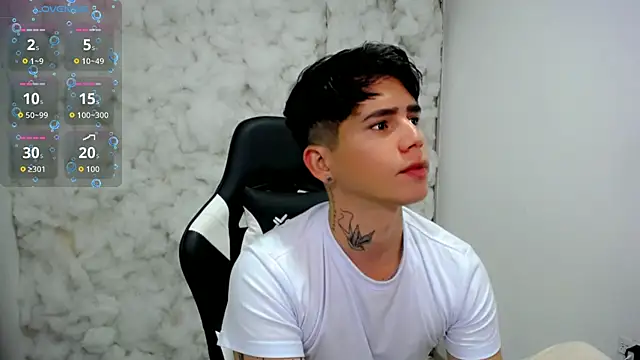 Snapshot of Tayson_Rivers chatting on November 2025 02:11:01 AM Tayson Rivers online show from November 2025 02:11:01 AM