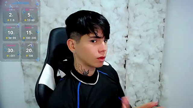 Snapshot of Tayson_Rivers chatting on November 2025 08:08:02 PM Tayson Rivers online show from November 2025 08:08:02 PM