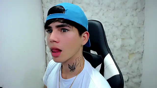 Snapshot of Tayson_Rivers chatting on December 2025 11:34:01 PM Tayson Rivers online show from December 2025 11:34:01 PM