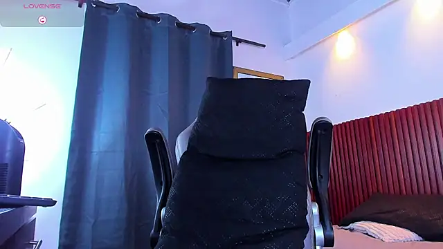 max borman1 online show from October 2025 12:44:02 PM