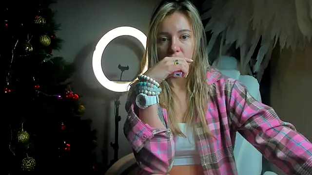 foxy blond online show from December 2025 12:18:02 AM