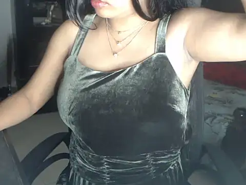 Snapshot of DevilErin chatting on June 2026 03:00:01 PM DevilErin online show from June 2026 03:00:01 PM
