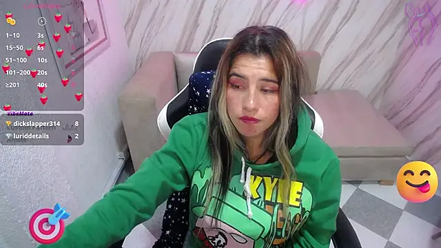 Snapshot of Valerie_b chatting on March 2025 09:12:02 AM Valerie b online show from March 2025 09:12:02 AM