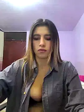 Snapshot of Valerie_b chatting on September 2025 02:13:02 AM Valerie b online show from September 2025 02:13:02 AM