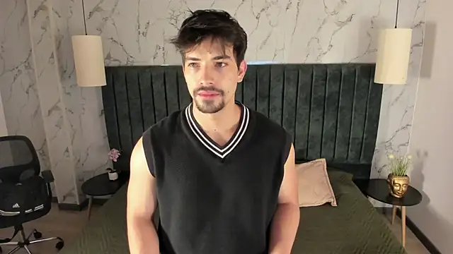 Ian Daviz online show from October 2025 12:06:02 PM