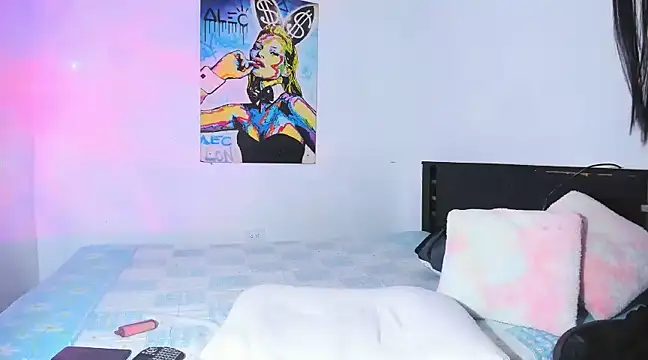 xhellend07x online show from December 2024 07:45:01 PM