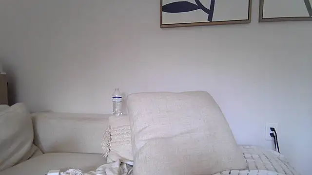 Snapshot of badblondebunny chatting on December 2025 05:41:02 PM badblondebunny online show from December 2025 05:41:02 PM