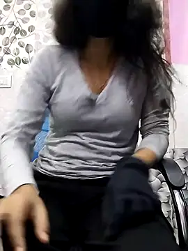 Snapshot of Kashish_18 chatting on December 2024 06:24:02 AM Kashish 18 online show from December 2024 06:24:02 AM