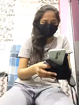 Snapshot of Kashish_18 chatting on January 2025 05:38:01 AM Kashish 18 online show from January 2025 05:38:01 AM