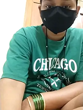 Snapshot of Kashish_18 chatting on November 2025 08:28:01 AM Kashish 18 online show from November 2025 08:28:01 AM