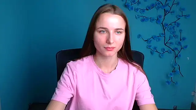 Eva Janee online show from June 2026 05:45:02 AM