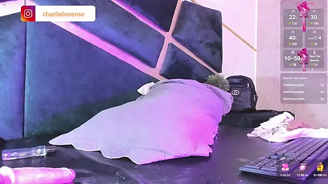 Snapshot of Charlie_Williams chatting on March 2025 02:07:02 AM Charlie Williams online show from March 2025 02:07:02 AM