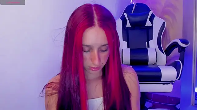 Snapshot of hannaa_brown chatting on April 2026 07:53:02 PM hannaa brown online show from April 2026 07:53:02 PM