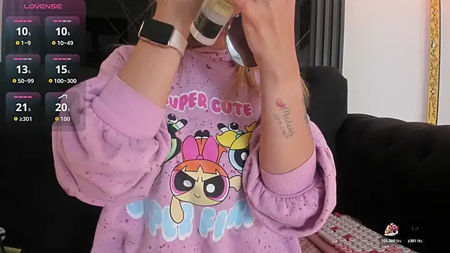 Snapshot of EvaaLovia1 chatting on October 2025 01:23:04 PM EvaaLovia1 online show from October 2025 01:23:04 PM