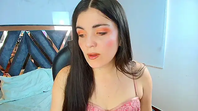 Amara vega online show from October 2025 12:03:02 PM