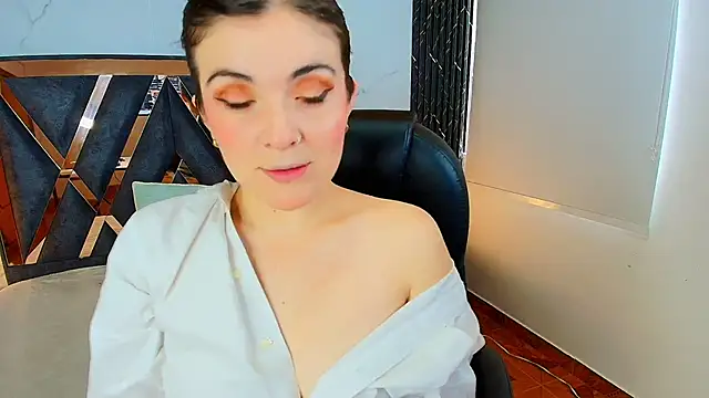 Amara vega online show from October 2025 12:30:01 PM