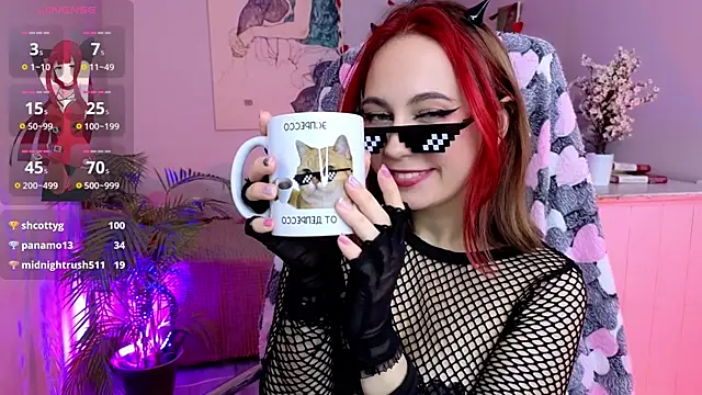 Snapshot of Carolina_Leep chatting on February 2025 03:19:01 PM Carolina Leep online show from February 2025 03:19:01 PM