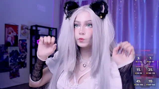 Snapshot of Carolina_Leep chatting on September 2025 04:51:02 PM Carolina Leep online show from September 2025 04:51:02 PM