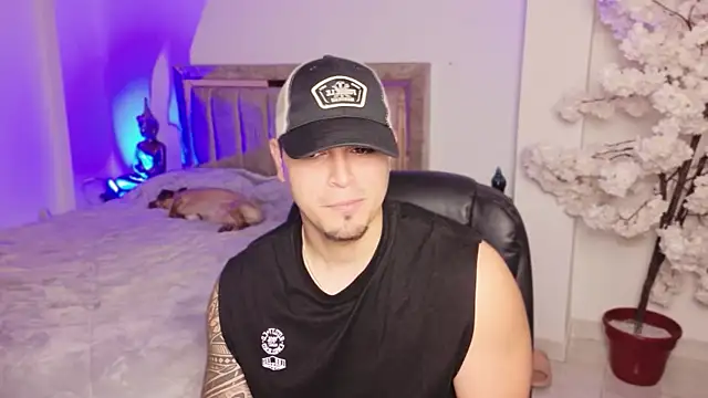 Axel Big cock online show from June 2026 02:38:01 AM