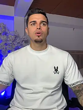 Axel Big cock online show from July 2026 01:52:01 AM