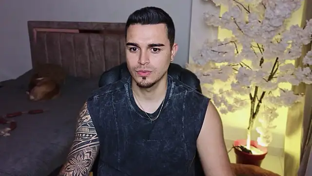 Axel Big cock online show from July 2026 11:40:01 PM