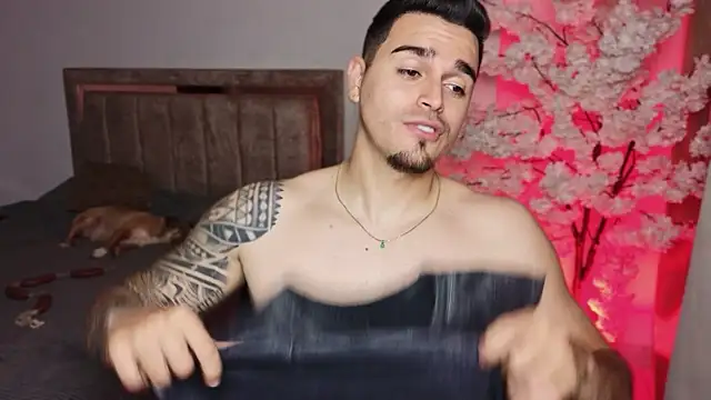Axel Big cock online show from July 2026 01:58:33 AM