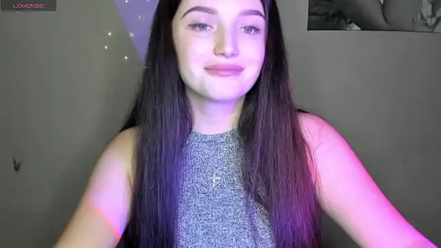 Snapshot of EvaaMillerr99 chatting on December 2024 10:01:02 PM EvaaMillerr99 online show from December 2024 10:01:02 PM