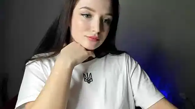 Snapshot of EvaaMillerr99 chatting on February 2025 10:36:01 PM EvaaMillerr99 online show from February 2025 10:36:01 PM