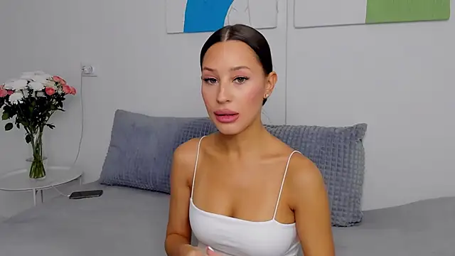 Snapshot of SelenaRousey chatting on October 2025 07:40:02 AM SelenaRousey online show from October 2025 07:40:02 AM