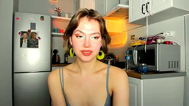 Niky  Jess online show from March 2025 08:11:01 PM