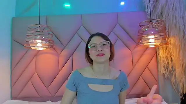 AngelaaCute  online show from December 2024 02:54:01 PM