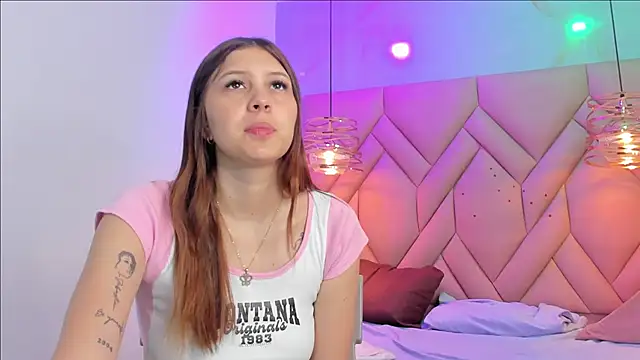 AngelaaCute  online show from February 2026 12:26:01 PM