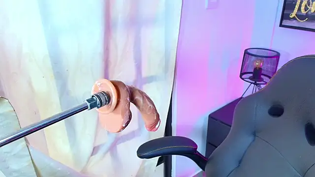 Lizz Tender online show from January 2025 03:33:02 PM