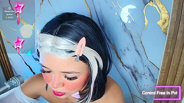 Lizz Tender online show from September 2025 12:10:02 PM