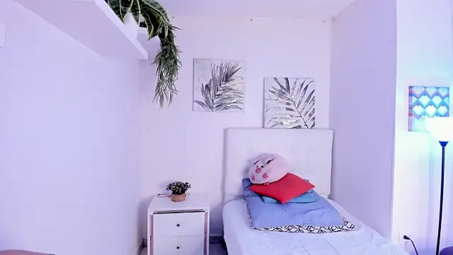 Palmer-Foster online show from March 2025 09:09:02 PM