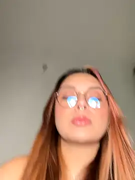 NatyOlson online show from September 2025 05:17:02 AM