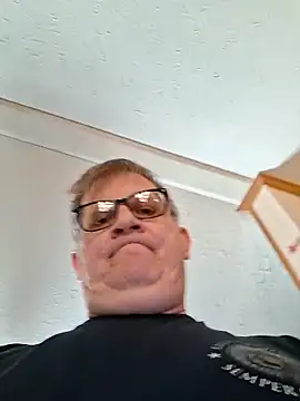 Snapshot of J83560Jason chatting on November 2025 07:59:01 PM J83560Jason online show from November 2025 07:59:01 PM