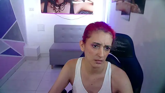 Snapshot of Ruby_Your_Milf chatting on January 2025 02:25:01 AM Ruby Your Milf online show from January 2025 02:25:01 AM