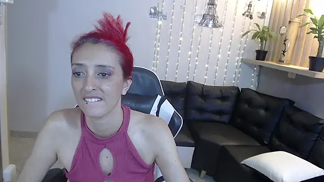 Snapshot of Ruby_Your_Milf chatting on January 2025 02:25:01 AM Ruby Your Milf online show from January 2025 02:25:01 AM