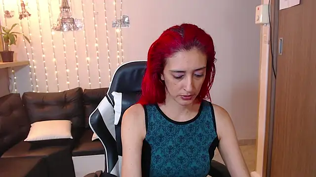 Snapshot of Ruby_Your_Milf chatting on January 2025 02:49:02 AM Ruby Your Milf online show from January 2025 02:49:02 AM