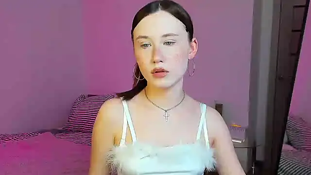 Stella Sunny online show from October 2025 06:07:02 PM