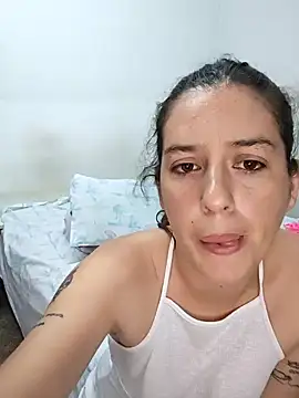 Snapshot of solangeyaelok1 chatting on January 2025 04:55:01 AM solangeyaelok1 online show from January 2025 04:55:01 AM