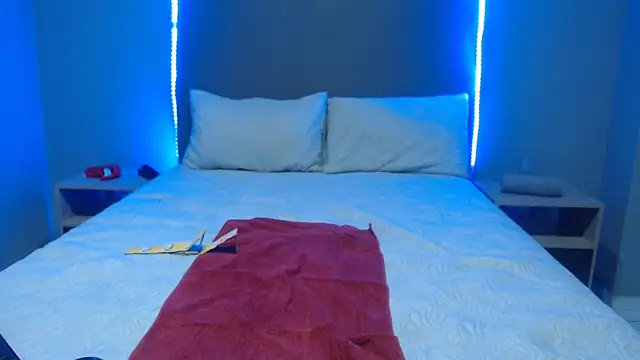 Snapshot of Juicyasss35xx chatting on January 2025 08:07:02 PM Juicyasss35xx online show from January 2025 08:07:02 PM