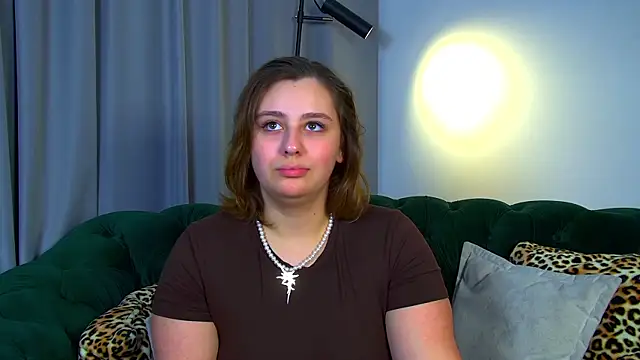 Snapshot of MaryMurray chatting on October 2025 06:45:01 AM MaryMurray online show from October 2025 06:45:01 AM