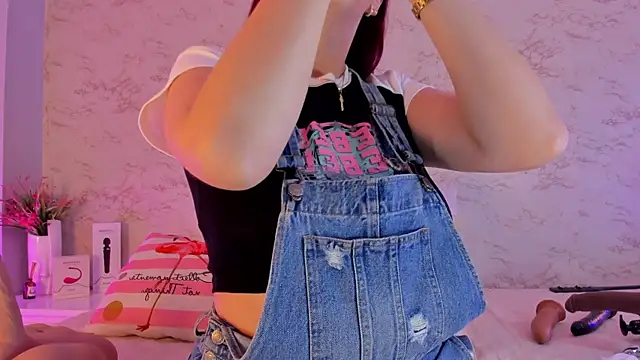 Hannablazze online show from February 2025 02:12:01 AM